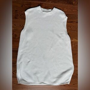 Haven Well Within Sleeveless Sweater Top - L